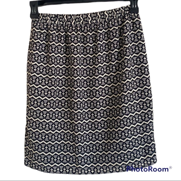 Ann Talyor Loft Aztec Style Black/Beige Elastic Waist Skirt - Picture 2 of 7